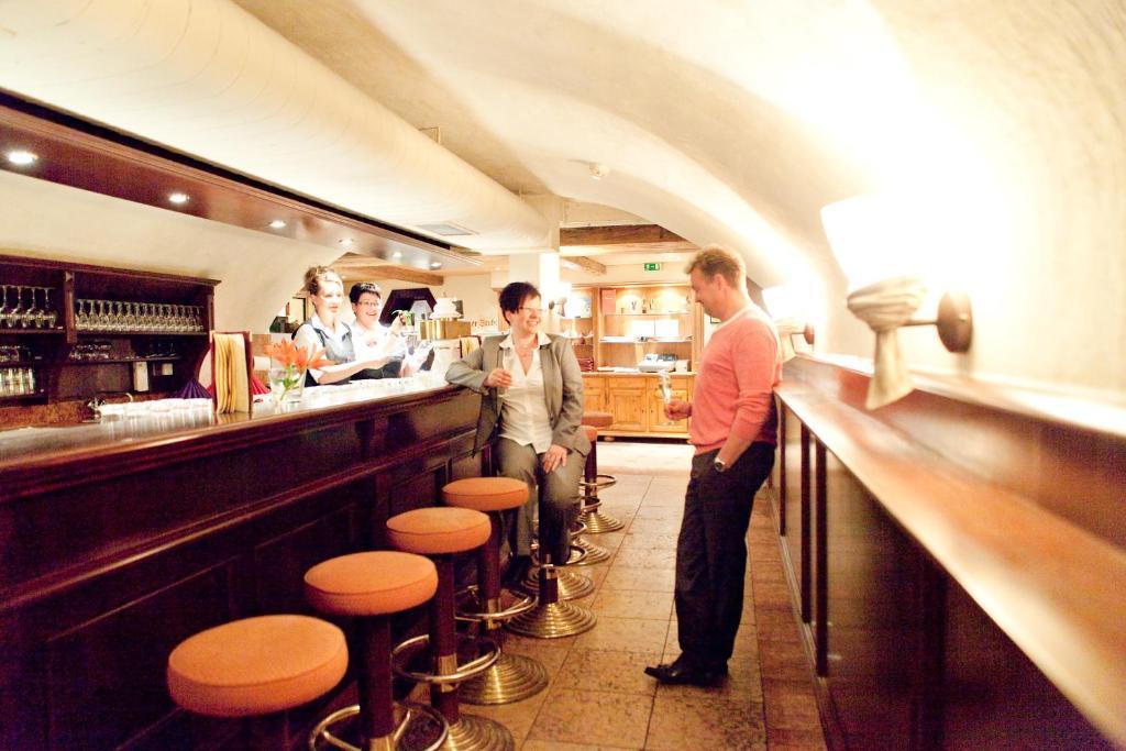 Hotel Weisses Ross Marienberg Bagian luar foto
