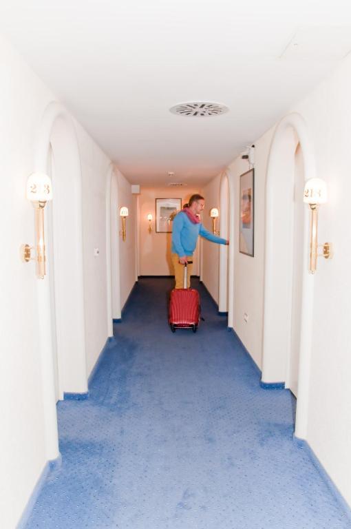 Hotel Weisses Ross Marienberg Bagian luar foto